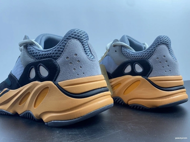 V2 Yeezy Boost 700 Sun GW0296 Adidas 1120